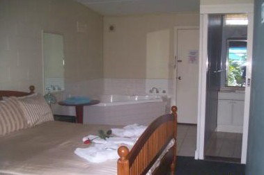 Copper Lantern Motel - Port Augusta Accommodation 3