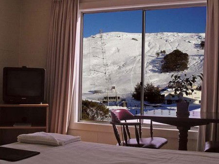Falls Creek Hotel - Port Augusta Accommodation 1