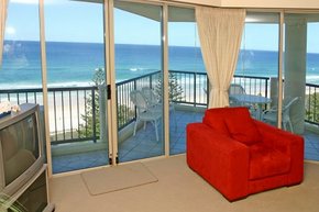 AA Oceana On Broadbeach - Port Augusta Accommodation 5