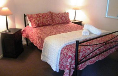 Clarks Beach Apartment - Port Augusta Accommodation 4