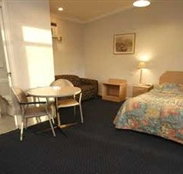 Orange Motor Lodge