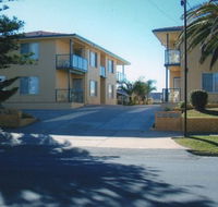 AA Madalena Court Holiday Apartments