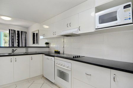 White Crest Luxury Apartments - Port Augusta Accommodation 3