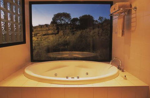 Kings Canyon Resort - Port Augusta Accommodation 3