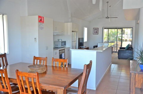 Outrigger Bay Apartments - Port Augusta Accommodation 12