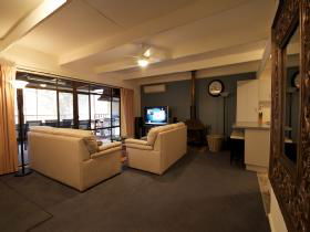 River Shack Rentals - The River Classic - Port Augusta Accommodation 0