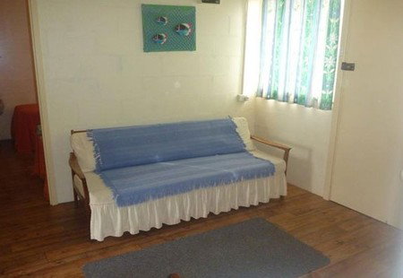 Oaklands Fishing Cottage - Port Augusta Accommodation 2