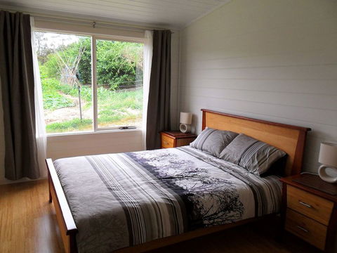 Elvenhome Farm Cottage - Port Augusta Accommodation 3