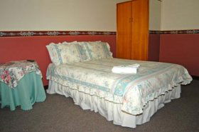 James Hotel - Port Augusta Accommodation 0