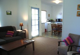 Giants' Table And Cottages - Port Augusta Accommodation 5
