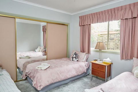 Bristol House Accommodation - Port Augusta Accommodation 2