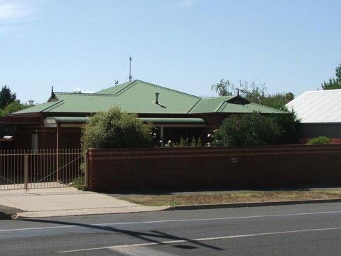 Bristol House Accommodation - Port Augusta Accommodation 6