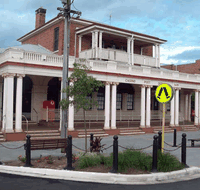 Squatters Homestead Motel