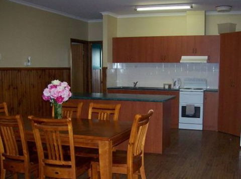 Riverland Holiday Cottage - Port Augusta Accommodation 0