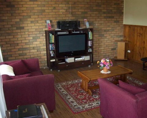 Riverland Holiday Cottage - Port Augusta Accommodation 1