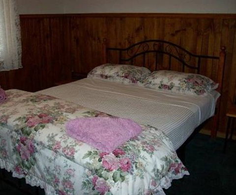Riverland Holiday Cottage - Port Augusta Accommodation 3