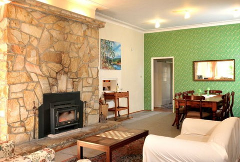Oakleigh Rural Retreat - Port Augusta Accommodation 0