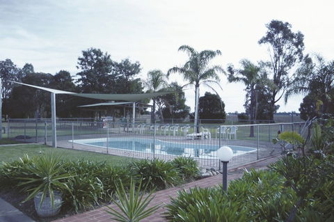 Aaroona Holiday Resort - Port Augusta Accommodation 0