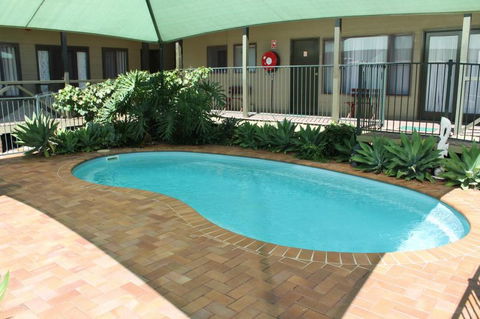 Lake Forbes Motel - Port Augusta Accommodation 1