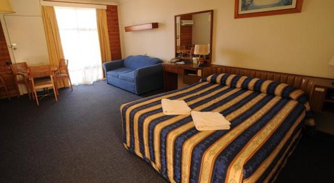 Amber Court Coonabarabran - Port Augusta Accommodation 3