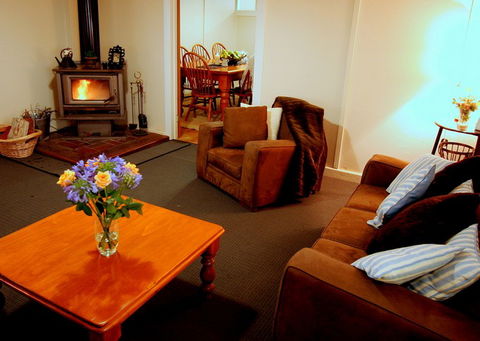 Applegrove Farm - Port Augusta Accommodation 4