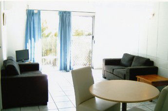 Breezes By The Bay - Port Augusta Accommodation 4
