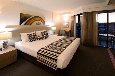 Central Cosmo Apartments - Port Augusta Accommodation 1