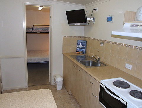 Happy Wanderer Village Caravan Park - Port Augusta Accommodation 5