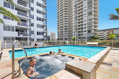 Sandpiper Apartments Broadbeach - Port Augusta Accommodation 3