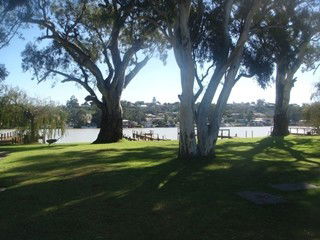 Eleven From The Left - Port Augusta Accommodation 8