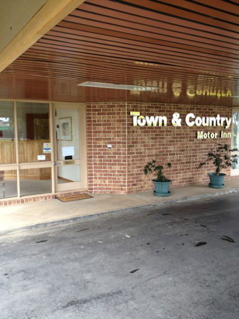 Town & Country Motor Inn Forbes - Port Augusta Accommodation 0