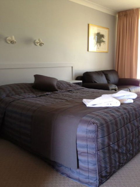 Town & Country Motor Inn Forbes - Port Augusta Accommodation 3