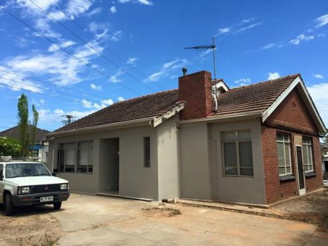 Adelaide Rooms - Port Augusta Accommodation 0