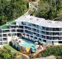Searene Whitsunday