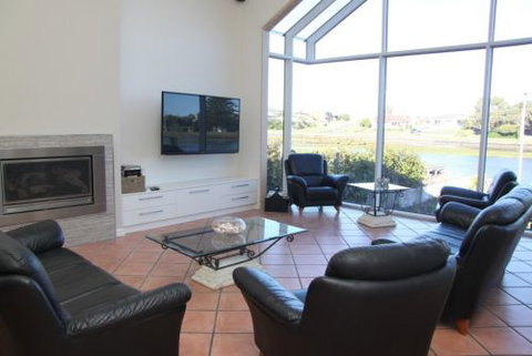 Hearn's Port Fairy Accommodation - Port Augusta Accommodation 3