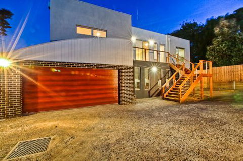 MORNINGTON PENINSULA ACCOMMODATION BEACH HOUSE - Port Augusta Accommodation 0