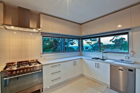 MORNINGTON PENINSULA ACCOMMODATION BEACH HOUSE - Port Augusta Accommodation 1