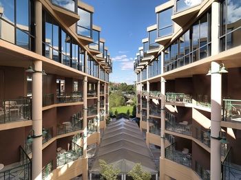 Amora Riverwalk Melbourne - Port Augusta Accommodation 12
