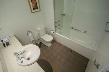 Amora Riverwalk Melbourne - Port Augusta Accommodation 49