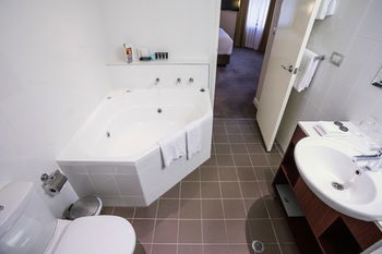 Amora Riverwalk Melbourne - Port Augusta Accommodation 50