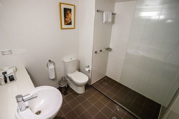 Amora Riverwalk Melbourne - Port Augusta Accommodation 52