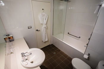 Amora Riverwalk Melbourne - Port Augusta Accommodation 54