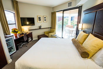 Amora Riverwalk Melbourne - Port Augusta Accommodation 66