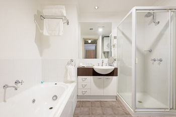Ringwood Royale - Port Augusta Accommodation 4