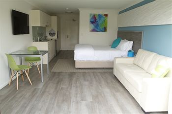 Terrigal Pacific Coastal Retreat - Port Augusta Accommodation 2