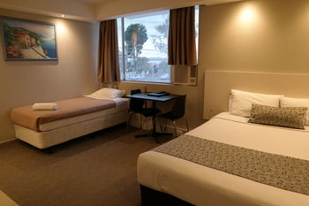 Parkville Place - Port Augusta Accommodation 3