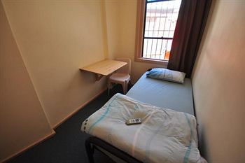 Funk House Backpackers - Port Augusta Accommodation 8