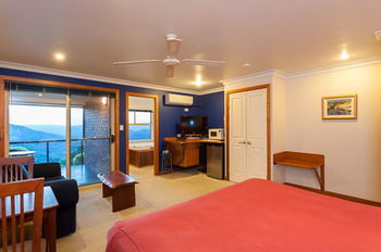 Artisan Spa Views - Port Augusta Accommodation 15