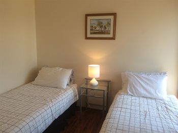 Australian Home Away @ Doncaster Andersons Creek 2 - Port Augusta Accommodation 5