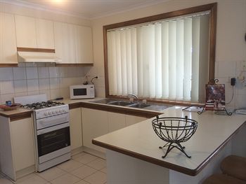 Australian Home Away @ Doncaster Andersons Creek 2 - Port Augusta Accommodation 7